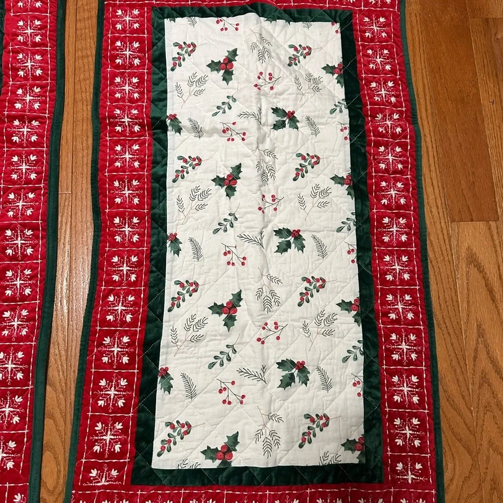St. Nicholas Square 3 Piece Winter Patchwork King Quilt Set